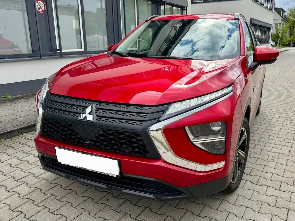 Gebraucht Mitsubishi Eclipse Cross Basis 188 PS (138 kW) 2025 Rot SUV