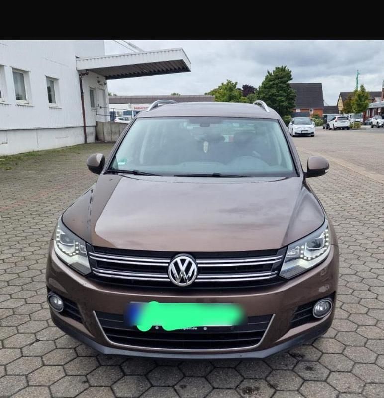 Braun Gebraucht 2014 VW Tiguan SUV | 13.950 € (Fairer Preis) - Bild 1/4