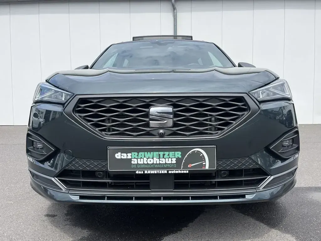 Gebraucht Seat Tarraco 4Drive 200 PS (147 kW) 2022 Camouflage grãœn SUV