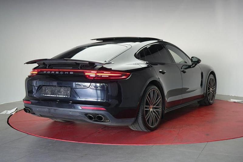 Gebraucht Porsche Panamera Turbo 549 PS (403 kW) 2016 Deep black perleffekt Limousine