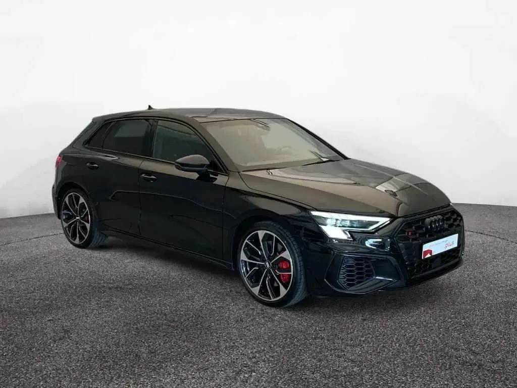 Gebraucht Audi S3 Sport 310 PS (228 kW) 2023 Mythosschwarz metallic Limousine