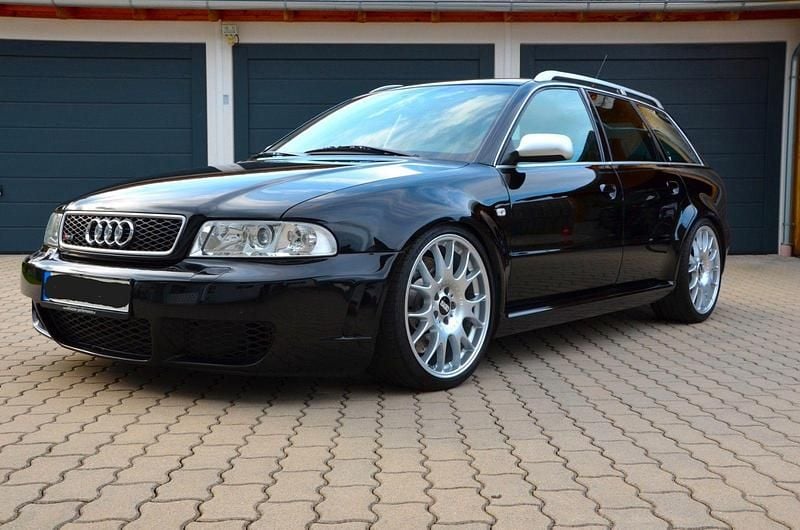 Schwarz Gebraucht 2001 Audi RS4 Sport Kombi | 81.999 € - Bild 1/4