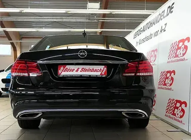 Gebraucht Mercedes E350 AMG line 258 PS (189 kW) 2016 Schwarz Limousine