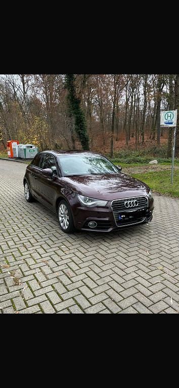 Violet Gebraucht 2013 Audi A1 Ambition Kleinwagen | 7.850 € (Fairer Preis) - Bild 1/4