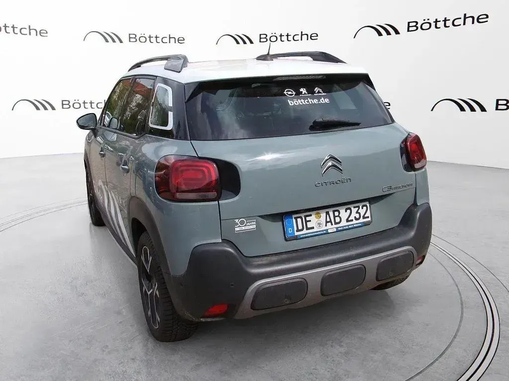 Gebraucht Citroën C3 Aircross PureTech 131 PS (96 kW) 2022 Lackierung manhattan green/typ aussenverkleidung metalliclackierung SUV