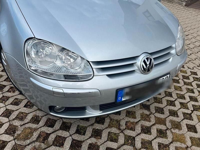 Gebraucht VW Golf V 80 PS (58 kW) 2007 Silber Limousine