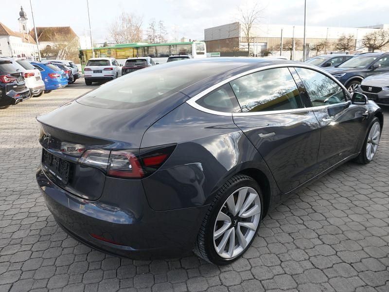 Gebraucht Tesla Model 3 Standard Range 225 kW (306 PS) 2019 Grau Limousine