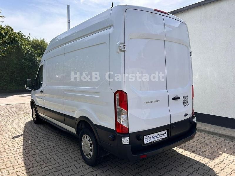 Gebraucht Ford Transit Trend 131 PS (96 kW) 2017 Weiß Limousine