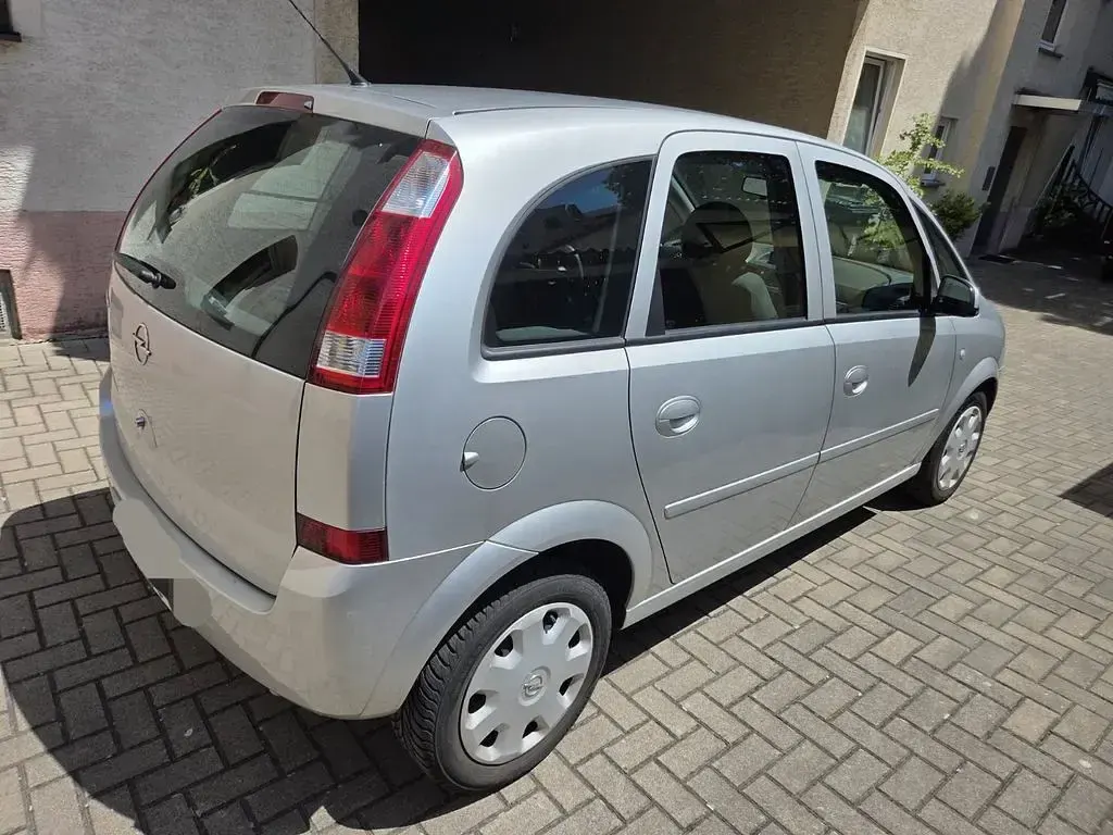 Gebraucht Opel Meriva 90 PS (66 kW) 2006 Silber Van / Kleinbus