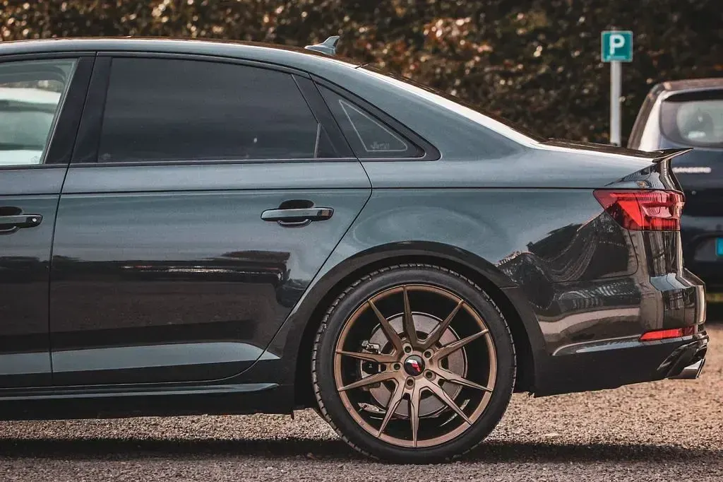 Brugt Audi A4 Sport 320 HK (235 kW) 2018 Grå Sedan