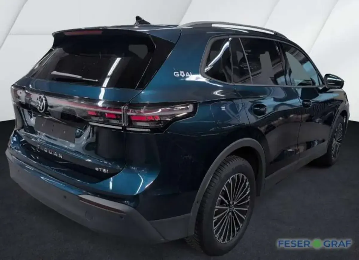 Gebraucht VW Tiguan Goal 150 PS (110 kW) 2025 Nightshade blue metallic SUV