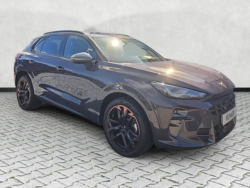 Neu Cupra Terramar 150 PS (110 kW) 2025 Dark void SUV