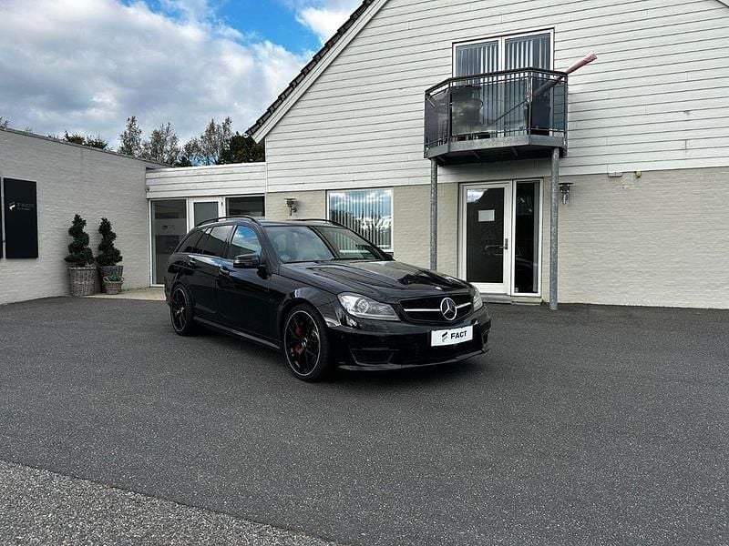 Schwarz Gebraucht 2014 Mercedes C63 AMG AMG Limousine | 34.900 € (Guter Preis) - Bild 1/4