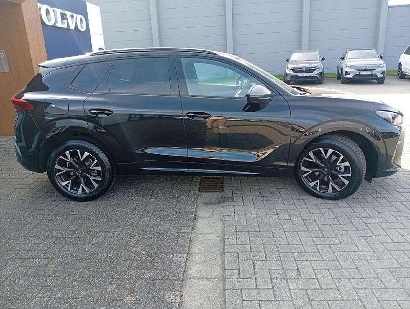 Second-hand Cupra Terramar 150 CP (110 kW) 2025 Negru SUV