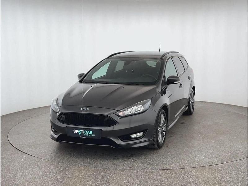 Usata Ford Focus ST-Line 140 CV (102 kW) 2018 Grigio Station wagon