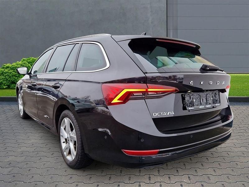 Gebraucht Skoda Octavia Style 204 PS (150 kW) 2022 Schwarz Kombi
