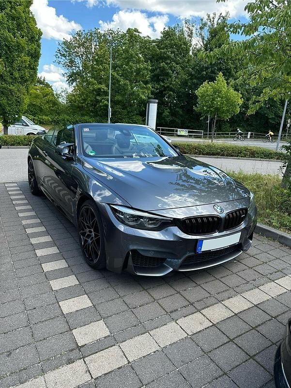 Grau Gebraucht 2018 BMW M4 Cabriolet Competition Edition Cabrio | 49.590 € (Fairer Preis) - Bild 1/4