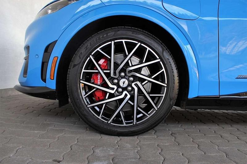 Gebraucht Ford Mustang Mach-E GT Extended Range 358 kW (487 PS) 2022 Grabber blue metallic SUV