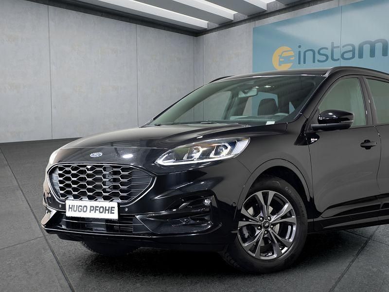 Gebraucht Ford Kuga ST-Line 150 PS (110 kW) 2024 Schwarz SUV