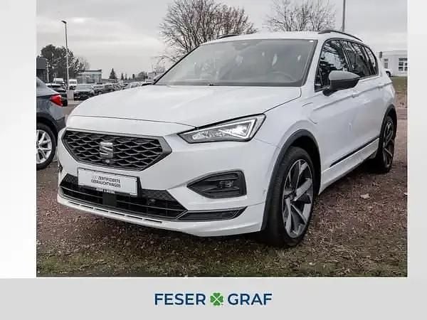 Oryx weiss perlmutteffekt Gebraucht 2021 Seat Tarraco FR SUV | 27.550 € (Fairer Preis) - Bild 1/4