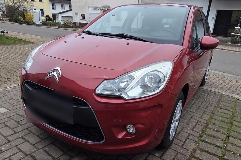 Gebraucht Citroën C3 Tendance 95 PS (69 kW) 2012 Rot Kleinwagen