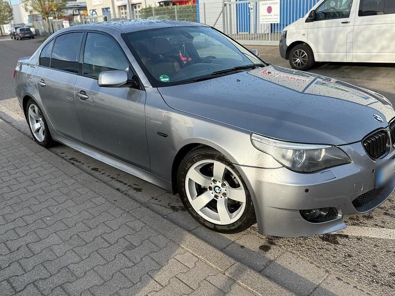 Brugt BMW 523 2005 Sølv Hatchback
