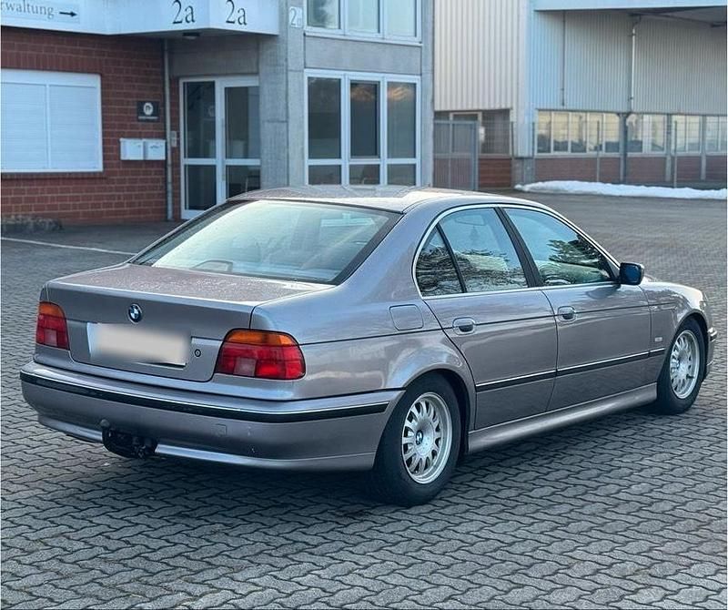 Gebraucht BMW 523 170 PS (125 kW) 1998 Grau Limousine