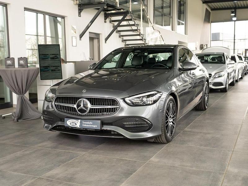 Gebraucht Mercedes C200 204 PS (150 kW) 2021 Grau Limousine
