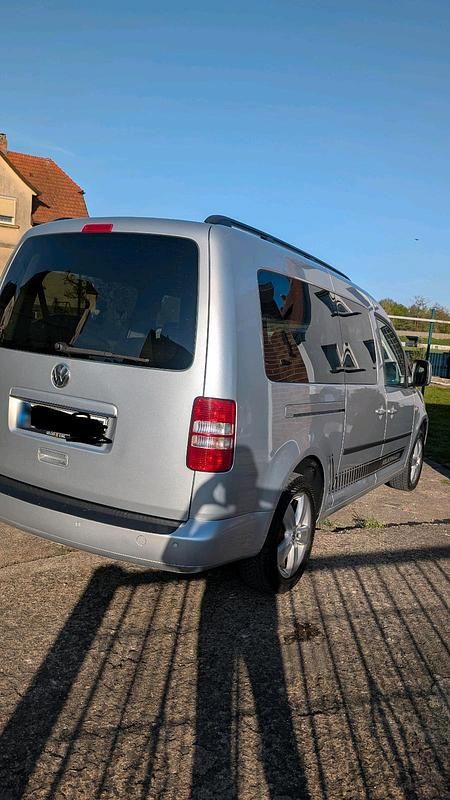 Gebraucht VW Caddy 102 PS (75 kW) 2012 Silber Van / Kleinbus