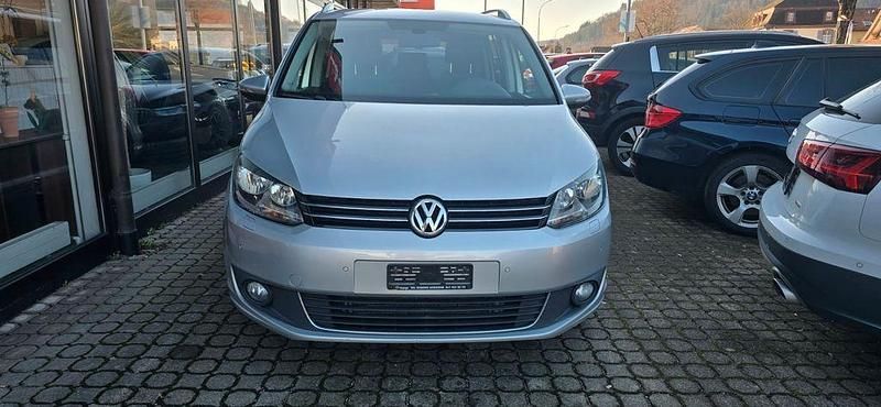 Gebraucht VW Touran Comfortline 140 PS (102 kW) 2013 Silber Van / Kleinbus