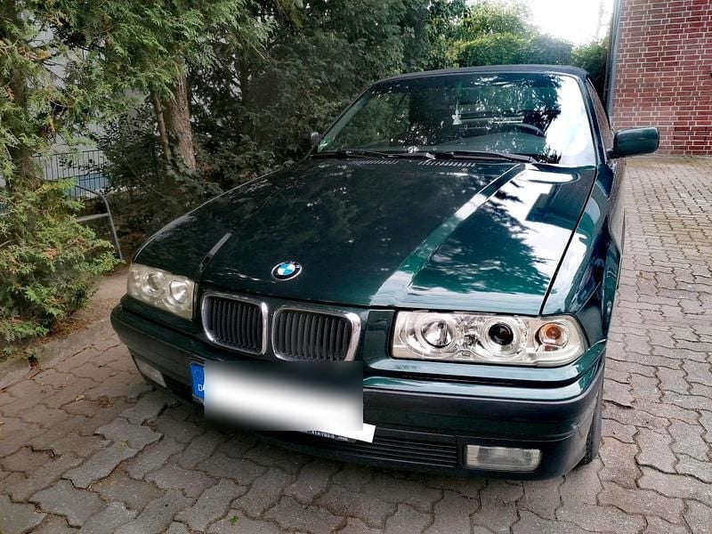 Grün Gebraucht 1999 BMW 318 Cabriolet Cabrio | 4.100 € (Superpreis) - Bild 1/4