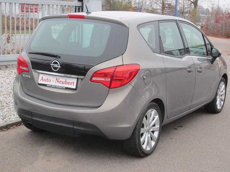 Gebraucht Opel Meriva Edition 140 PS (102 kW) 2010 Grau Van / Kleinbus