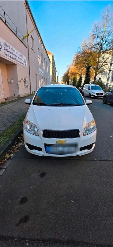 Weiß Gebraucht 2010 Chevrolet Aveo Kleinwagen | 2.500 € (Fairer Preis) - Bild 1/4