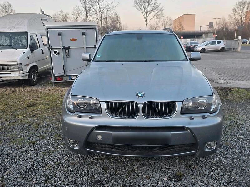 Gebraucht BMW X3 150 PS (110 kW) 2006 Blau SUV