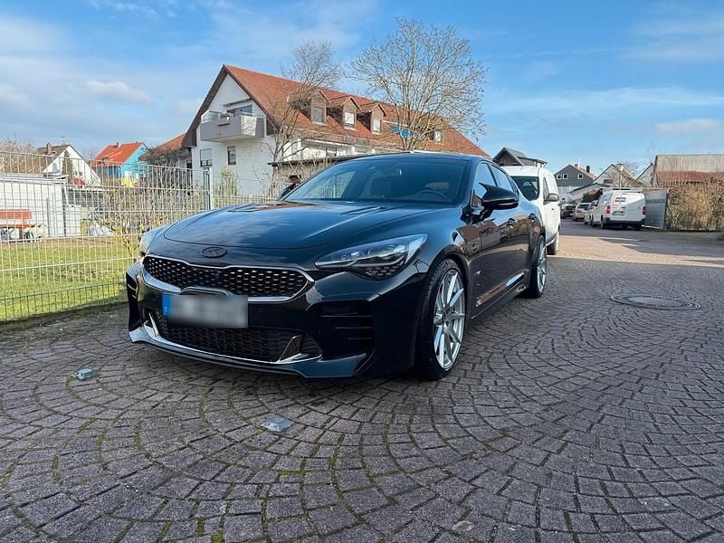 Schwarz Gebraucht 2018 Kia Stinger GT Kleinwagen | 28.500 € (Fairer Preis) - Bild 1/4
