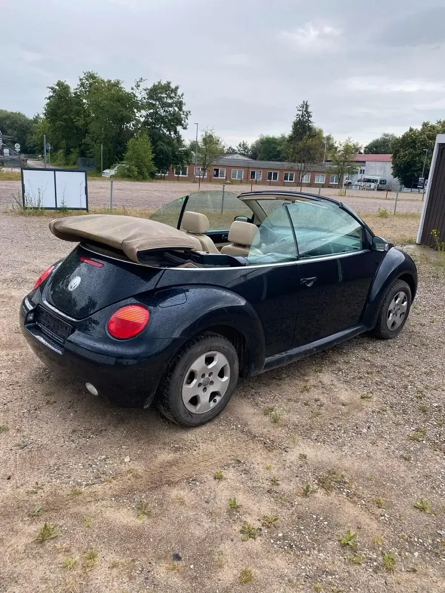 Gebraucht VW New Beetle 102 PS (75 kW) 2005 Schwarz Kleinwagen