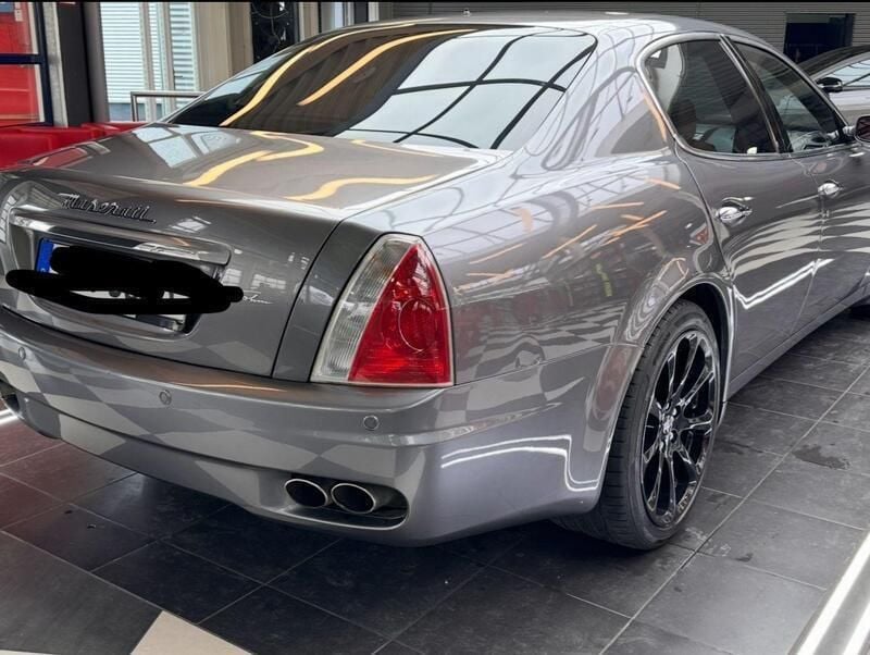 Silber Gebraucht 2004 Maserati Quattroporte Limousine | 12.500 € (Fairer Preis) - Bild 1/4