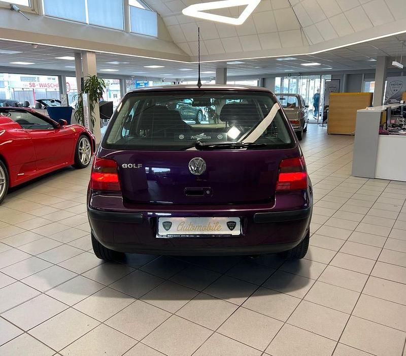 Gebraucht VW Golf IV 75 PS (55 kW) 2002 Violet Limousine