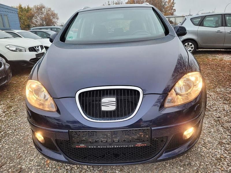 Blau Gebraucht 2007 Seat Altea XL Stylance Van / Kleinbus | 4.699 € (Fairer Preis) - Bild 1/4