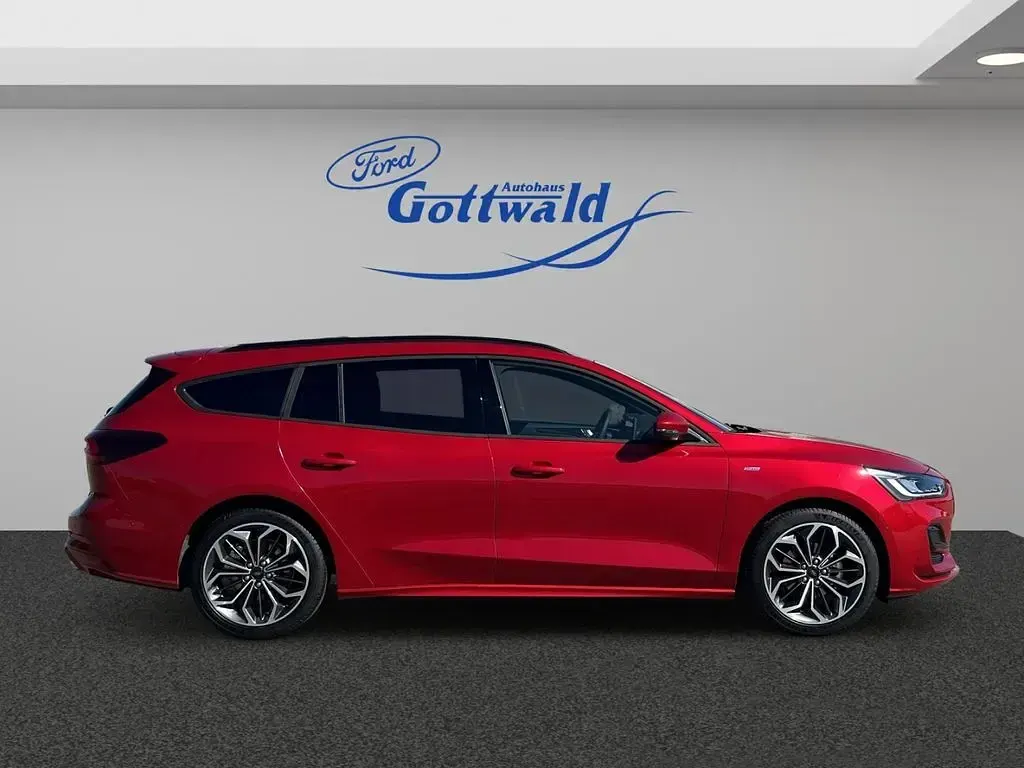 Gebraucht Ford Focus Active X 155 PS (114 kW) 2026 Obsidianschwarz metallic Kombi