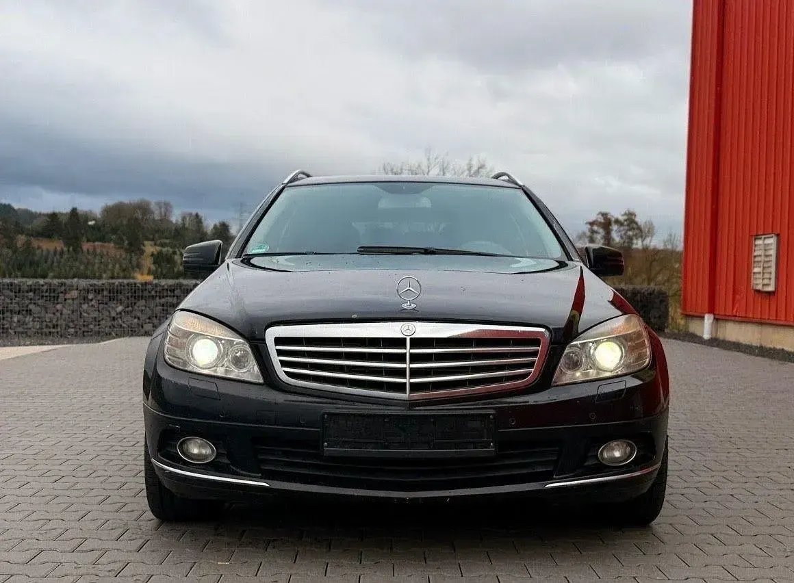Gebraucht Mercedes 350 231 PS (169 kW) 2010 Schwarz Kombi