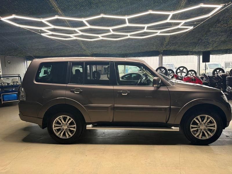 Gebraucht Mitsubishi Pajero 190 PS (139 kW) 2016 Braun SUV