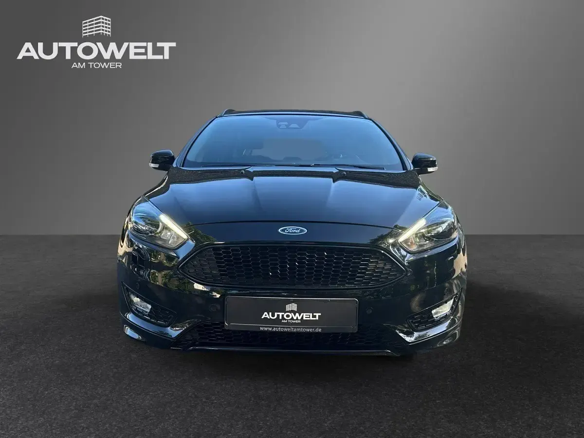 Gebraucht Ford Focus ST-Line 140 PS (102 kW) 2017 Schwarz Kombi