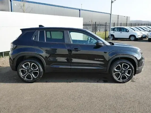 Neu Jeep Avenger Summit 110 PS (80 kW) 2026 Volcano black (schwarz) SUV