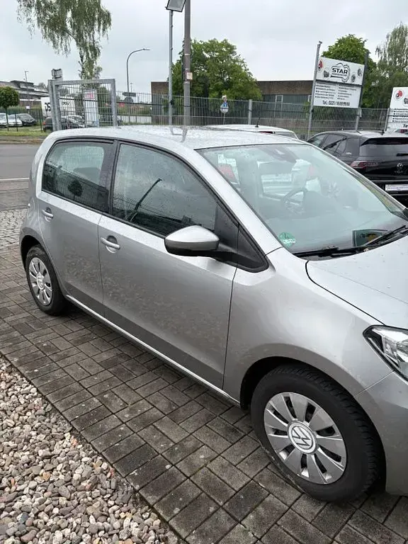 Gebraucht VW up! 65 PS (47 kW) 2021 Silber Kleinwagen