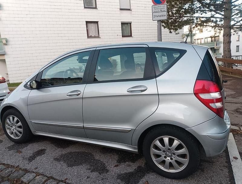 Grau Gebraucht 2008 Mercedes A170 Elegance Limousine | 3.900 € (Guter Preis) - Bild 1/1