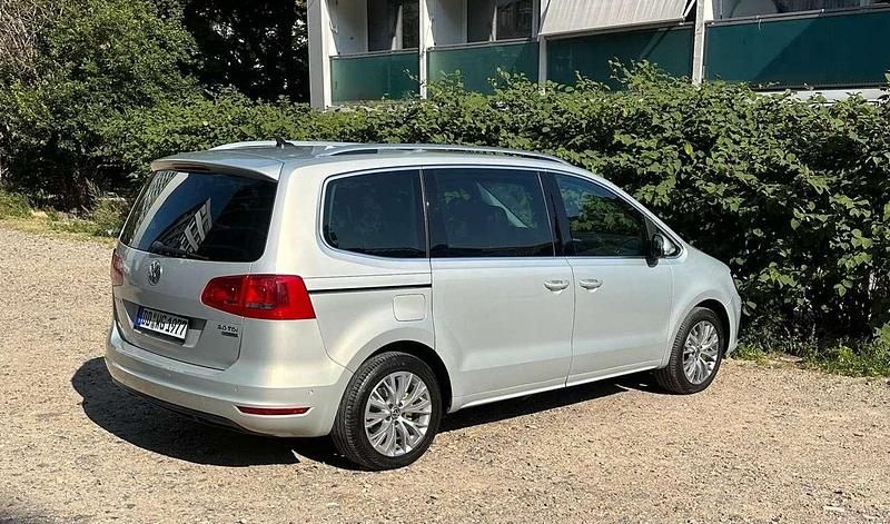 Gebraucht VW Sharan Highline 177 PS (130 kW) 2014 Grau Van / Kleinbus