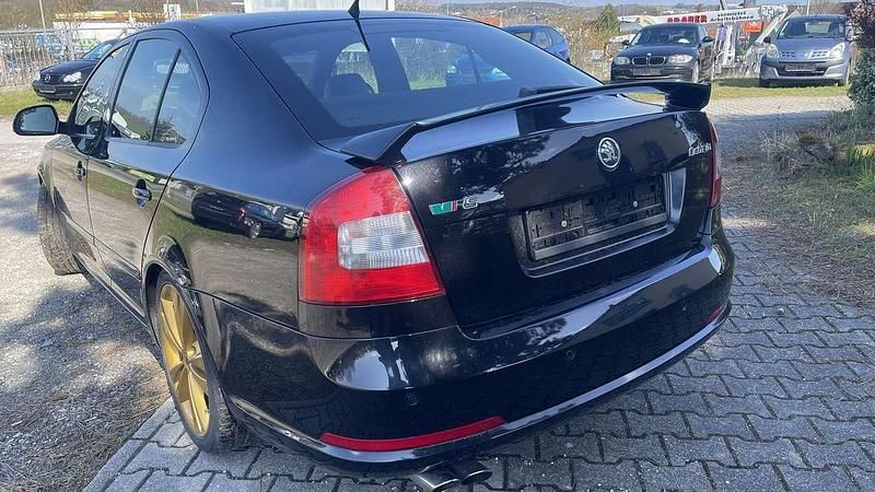 Gebraucht Skoda Octavia RS 200 PS (147 kW) 2011 Schwarzmagic perleffekt Limousine