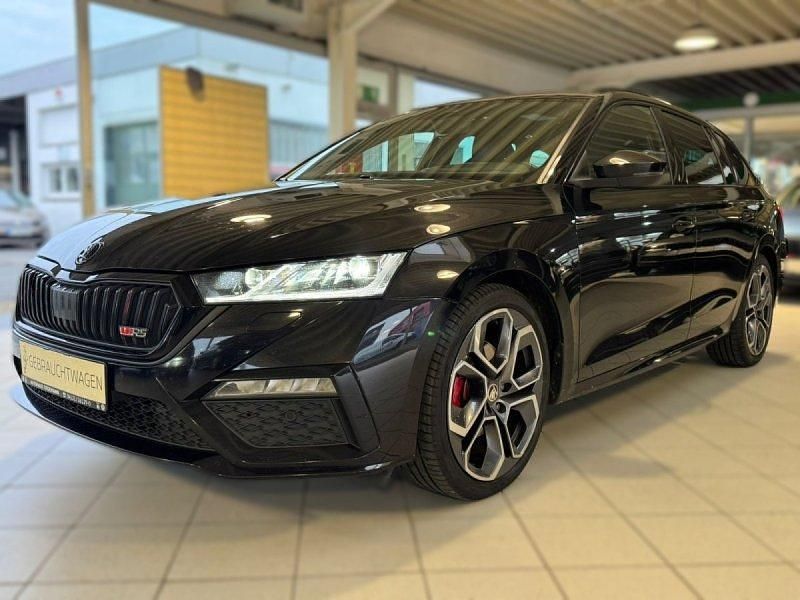 : blackmagic perleffekt Gebraucht 2023 Skoda Octavia RS Kombi | 30.990 € (Fairer Preis) - Bild 1/4