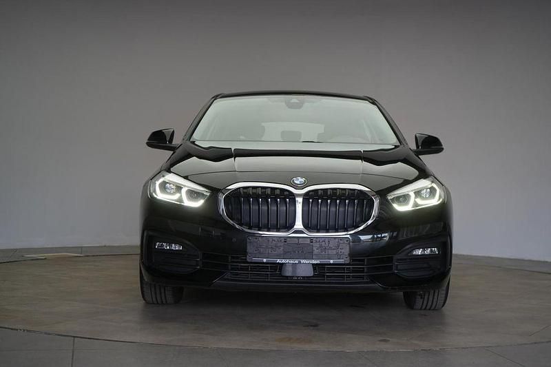 Gebraucht BMW 118 Advantage 150 PS (110 kW) 2022 Schwarz Kleinwagen